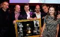 v.l.n.r.: Heiner Peschmann (Head of Promotion Koch Universal Music), Klaus Bartelmuss (Management Andreas Gabalier), Andreas Gabalier, Ralf Schedler (Label Head Koch Universal Music), Tom Bohne (Senior Vice President Universal Music), Franca Barthel (Presse Promotion Andreas Gabalier)